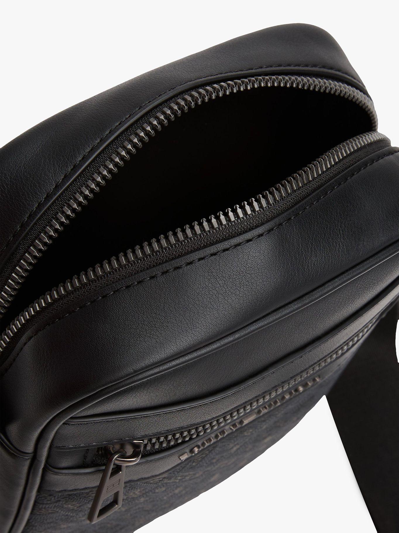 Bolso Reporter Monogram Negro Tommy Hilfiger-3