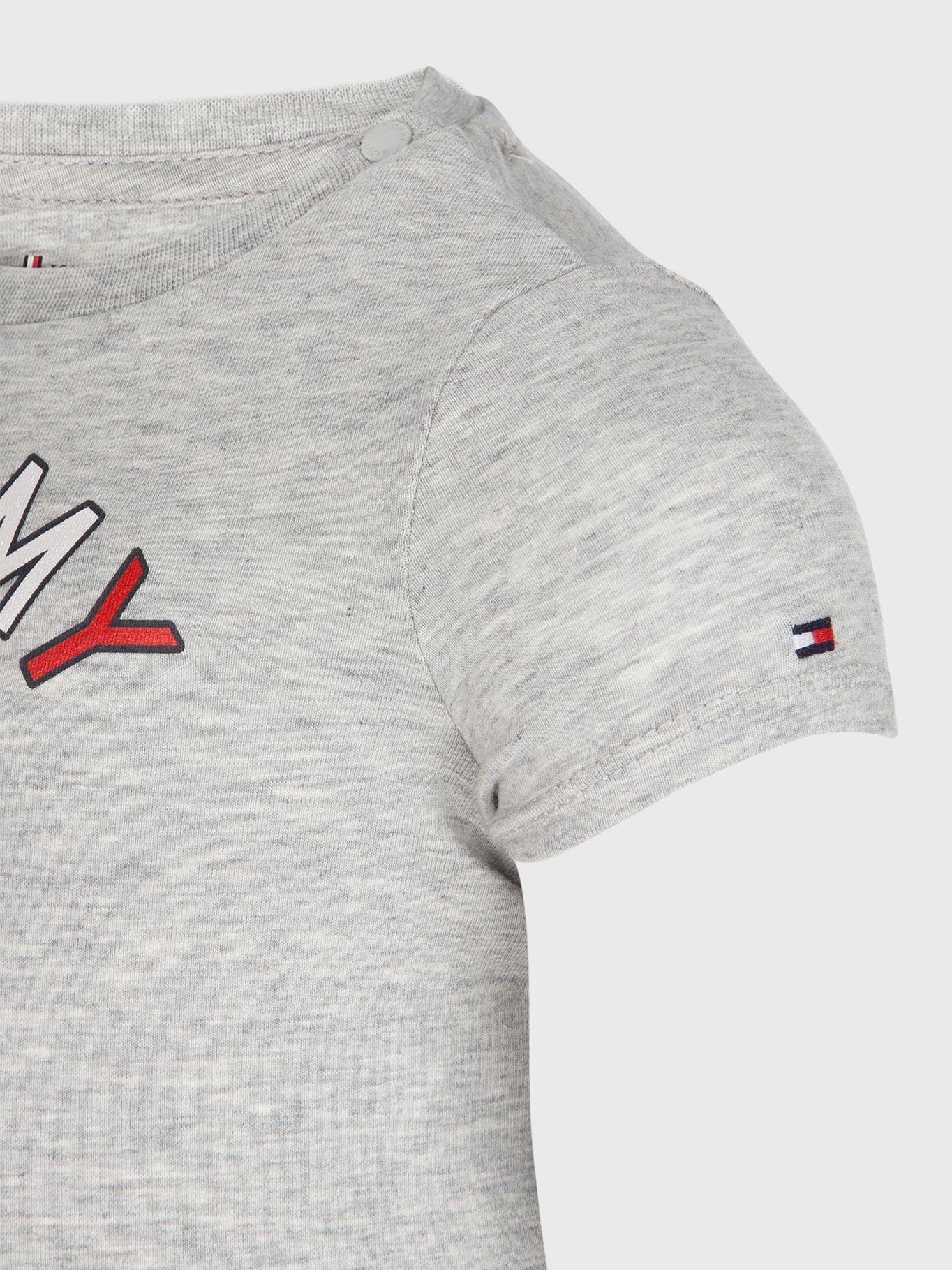 Polera Logo Corazón Gris Tommy Hilfiger E2-2