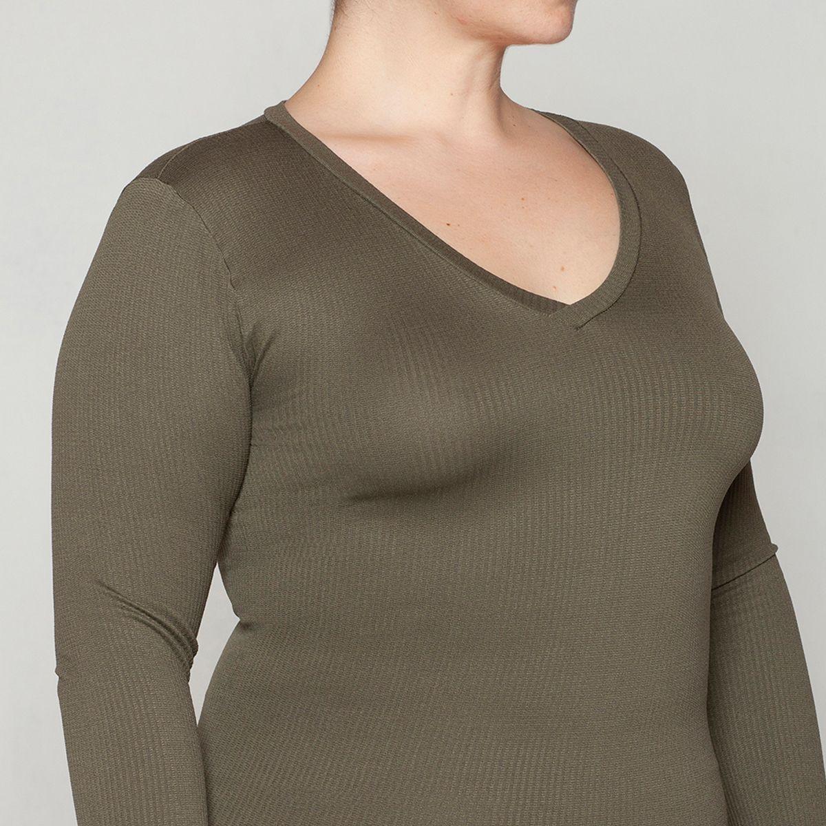 Polera Esencial Acanalado Escote V Verde Musgo Monarch-3