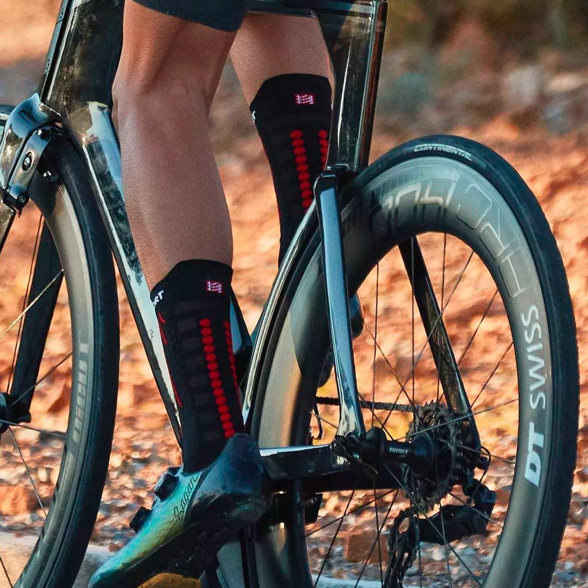 Calcetín Aero Socks Bike Negro Compressport-3