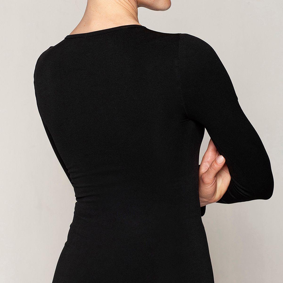 Polera Con V Malla Negro Lasst-5
