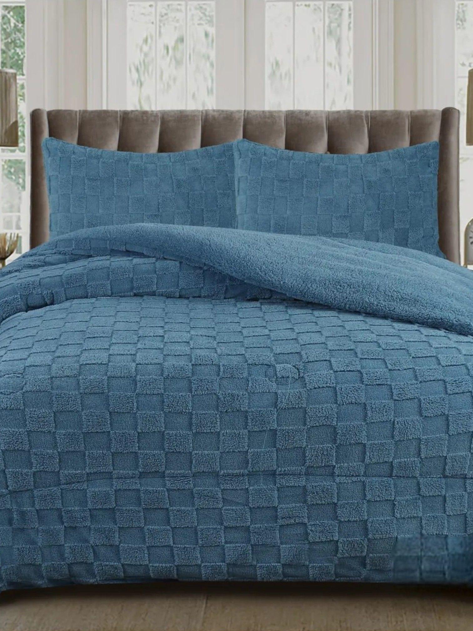 Plumón de invierno texturizado diseño cuadros con chiporro King color azul-1