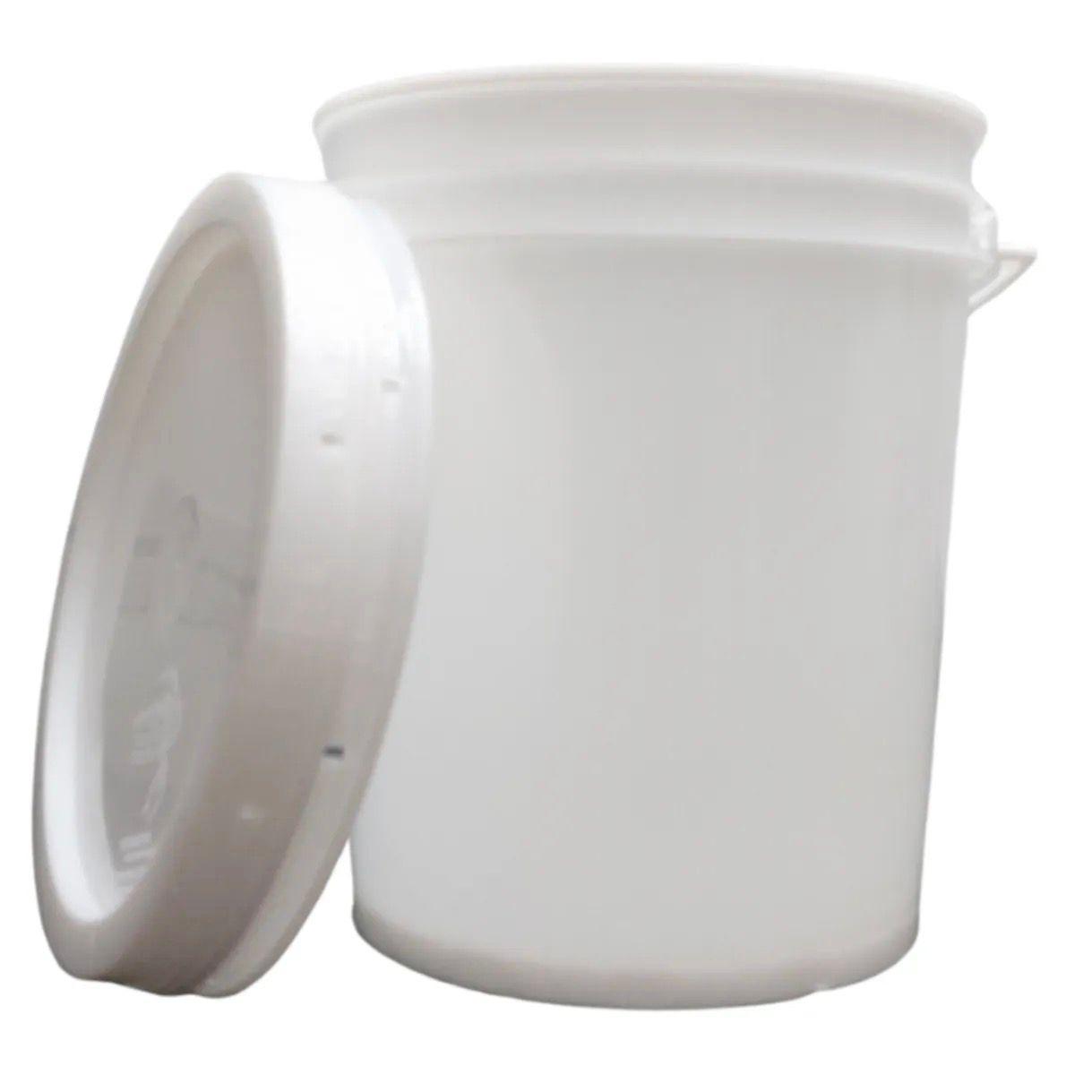 BALDE DE 20 LT BLANCO CON TAPA LISA-1