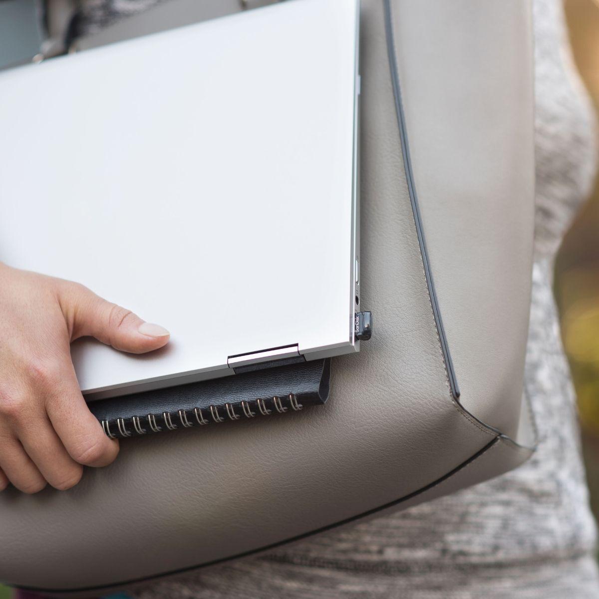 Sandisk USB Ultra Fit 32GB-3