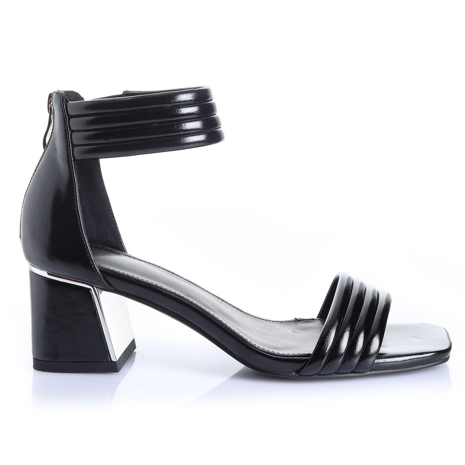 Sandalia Mujer Negro Via Uno 22532603-0