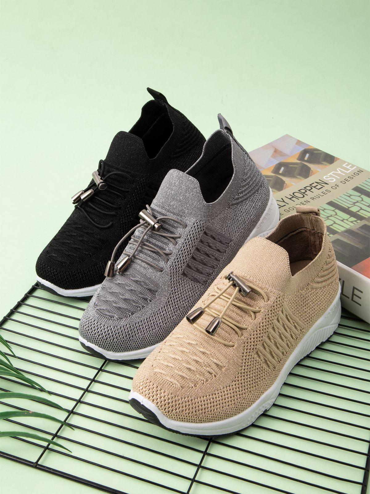 Zapatilla Iratxe Negro Weide-4