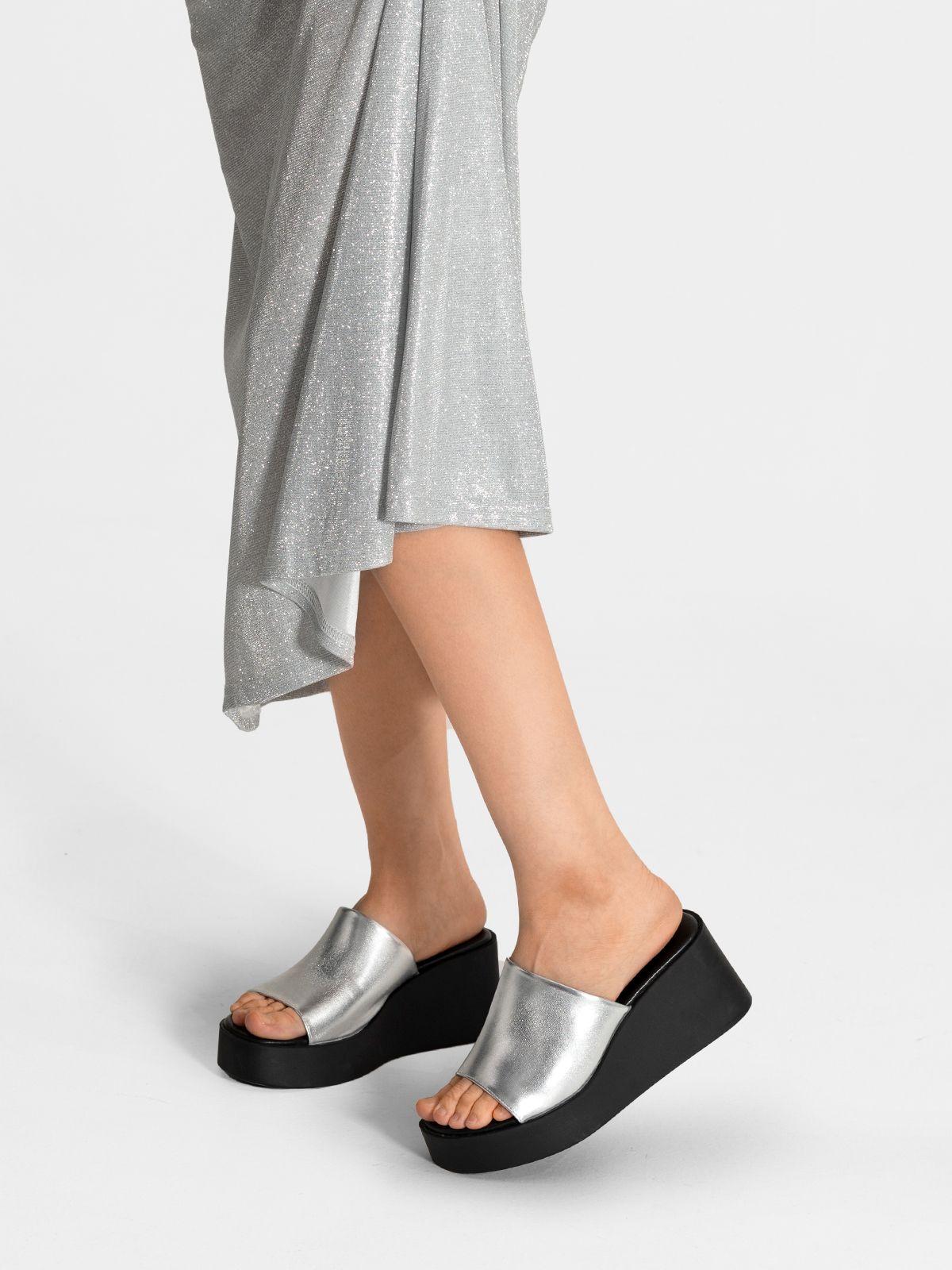 Sandalia Casual Plataforma Plateada Mujer Weide QIU330-1