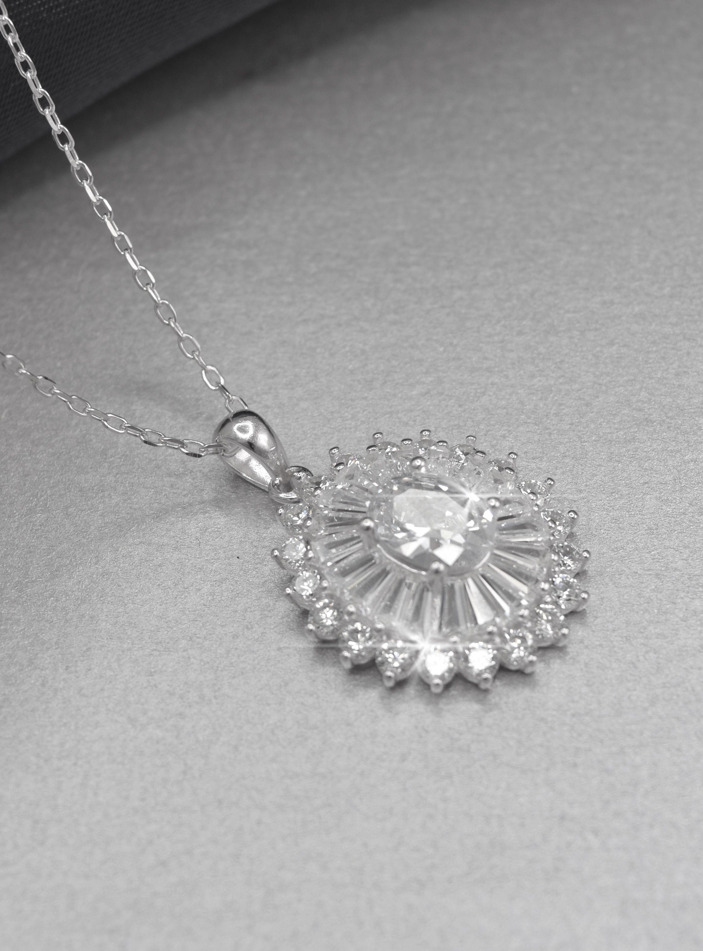 Collar plata decorado con circón ovalado-2