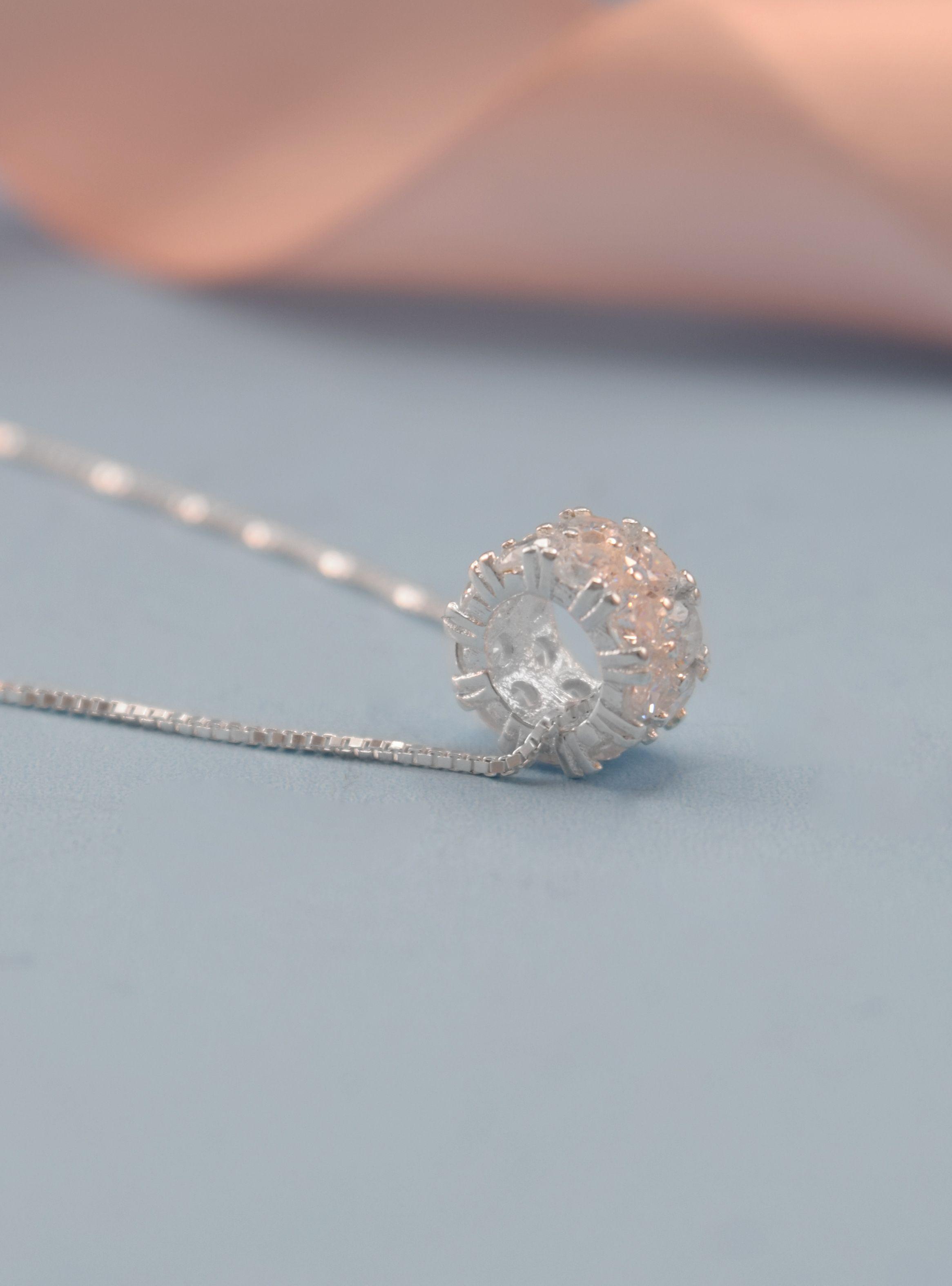 Collar rueda de circones en plata 925-2