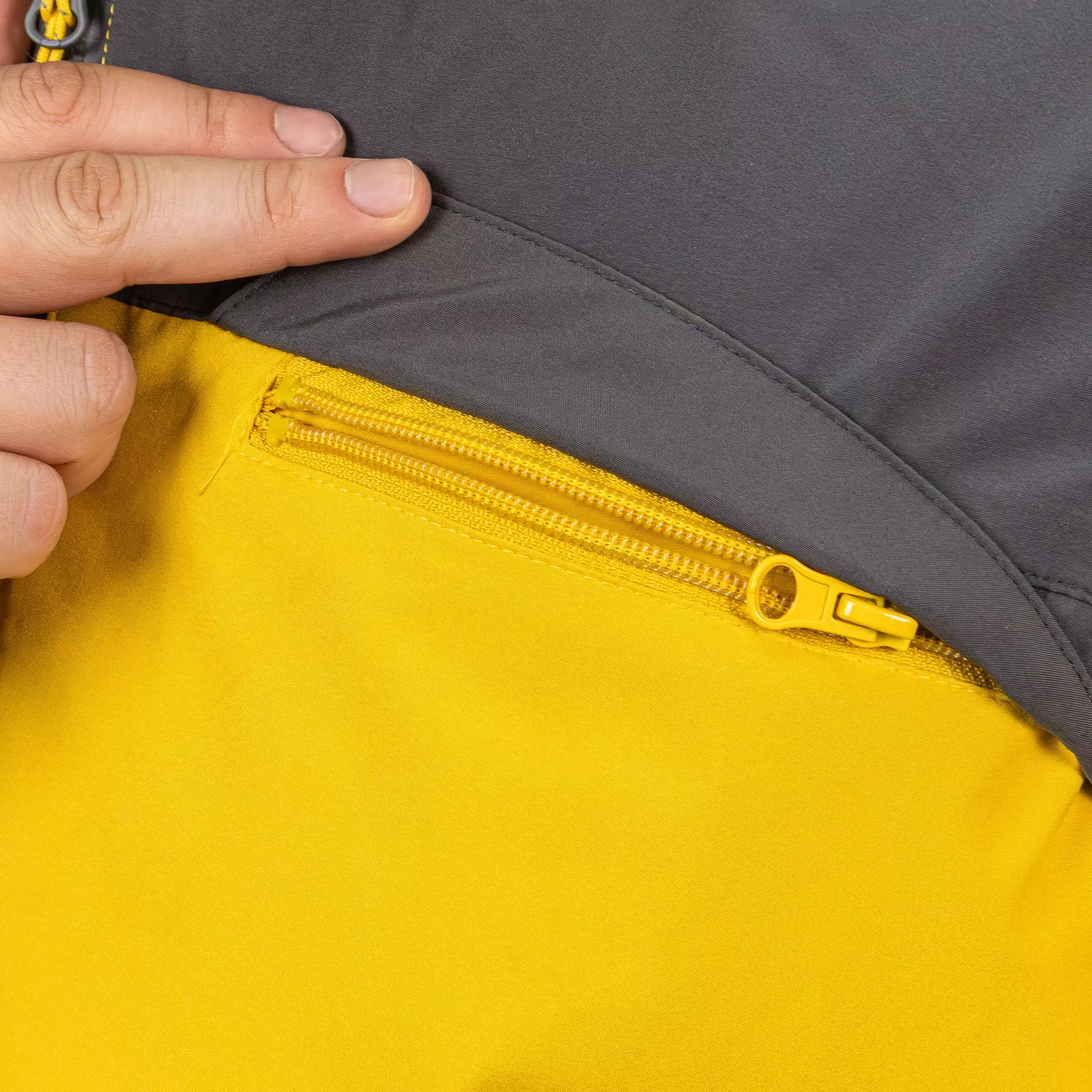 HARDSHELL HW NORWAY AMARILLO HOMBRE-4