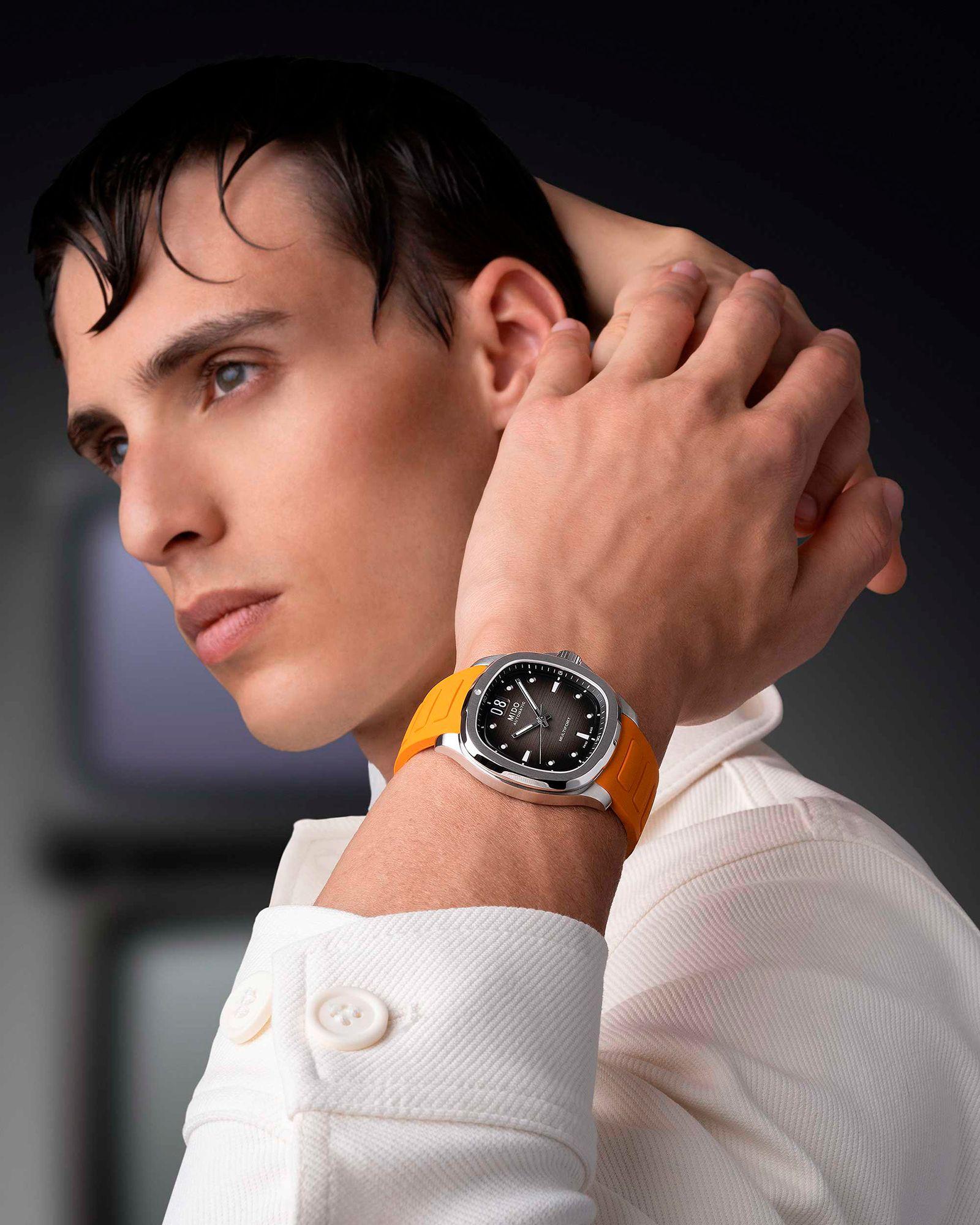 Reloj Mido Multifort TV Big Date Resina Naranjo-3