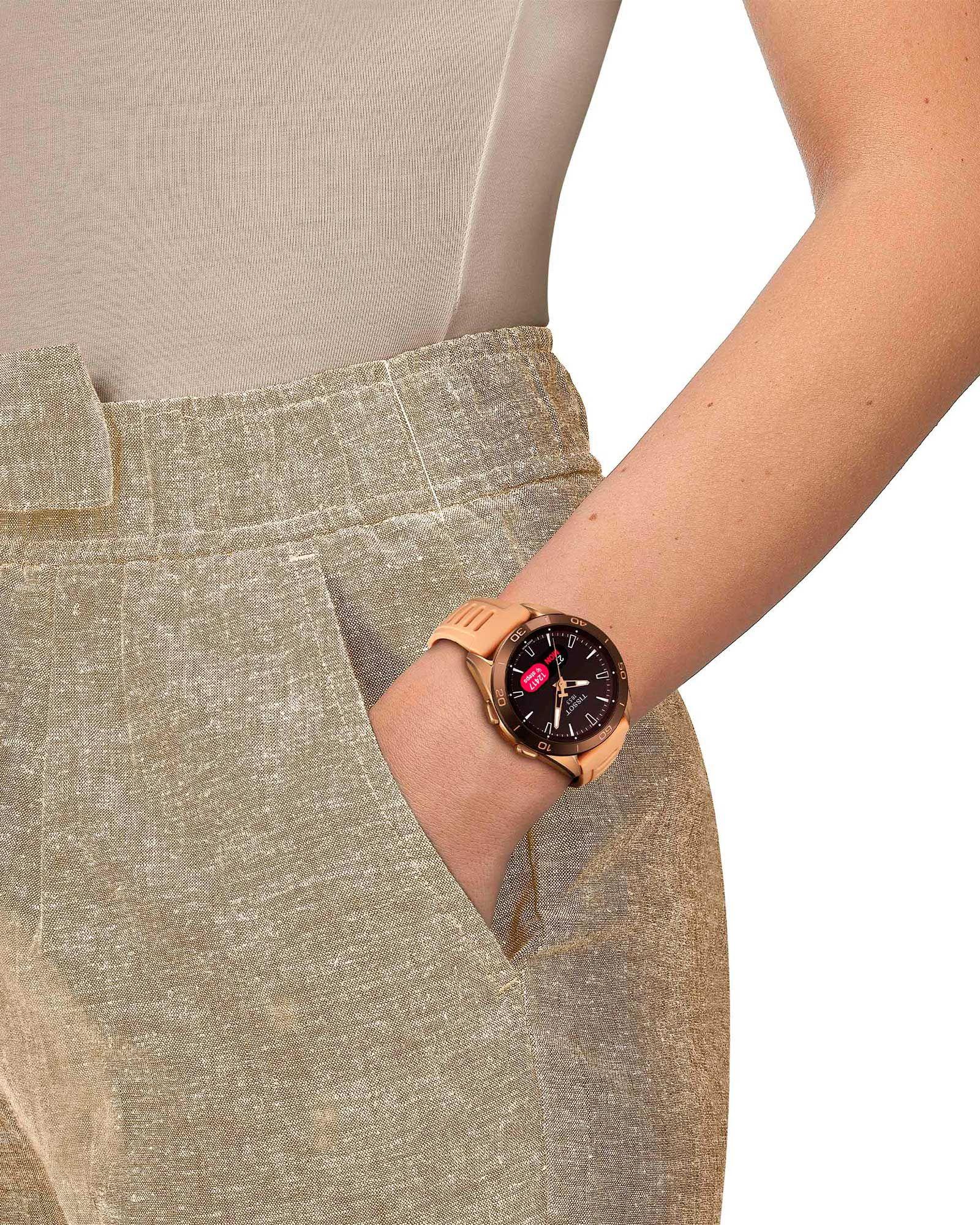 Reloj Tissot T-Touch Connect Sport Beige-3