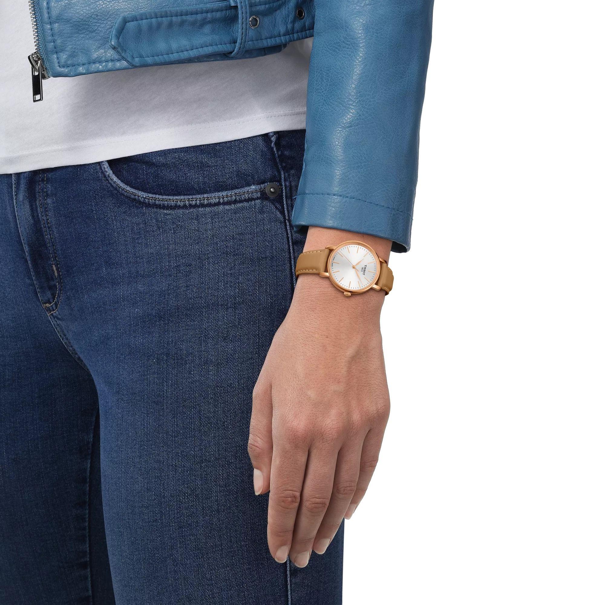Reloj Tissto Everytime Cuero Beige-3