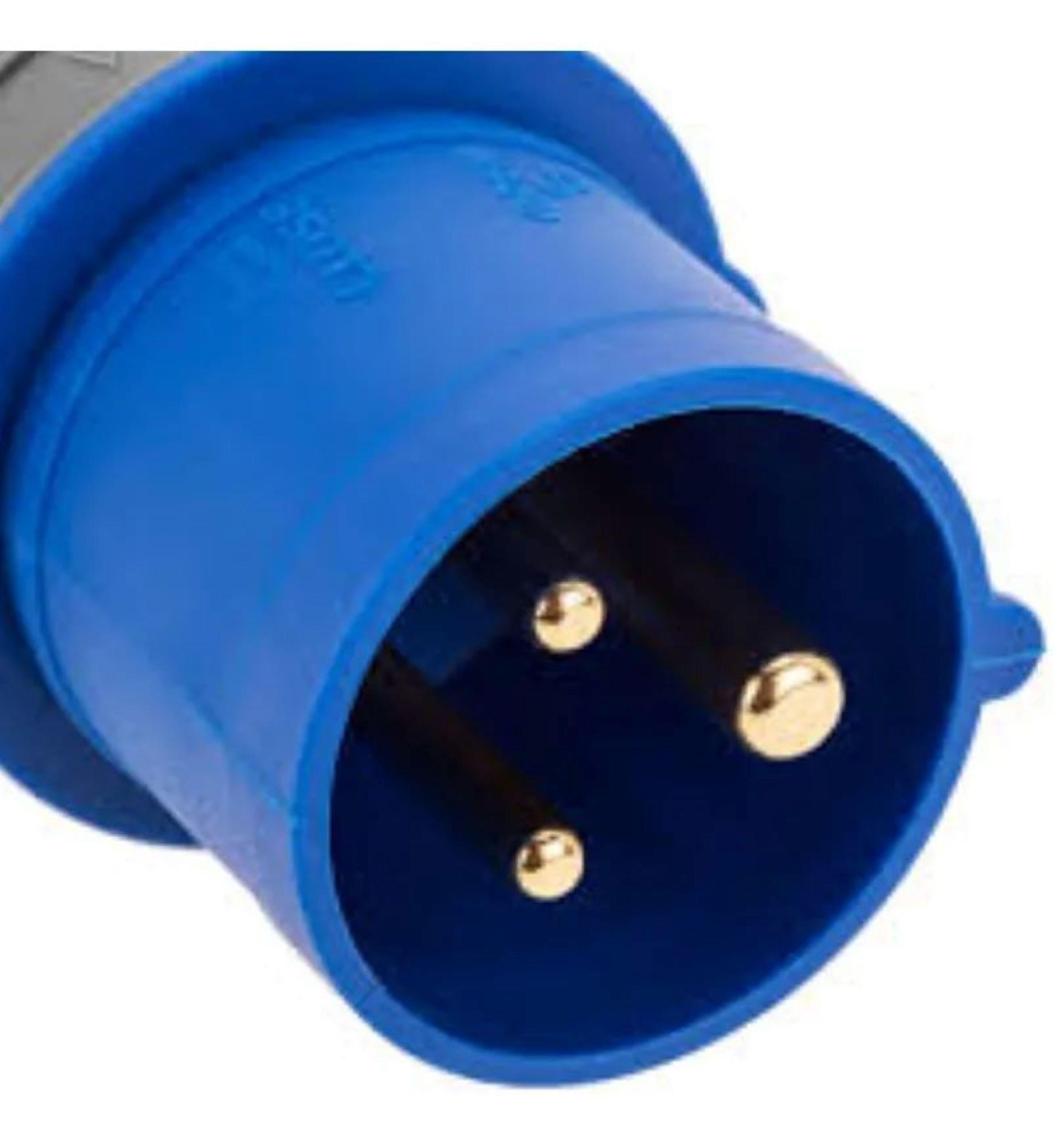 Enchufe Macho Industrial Tipo Legrand-0