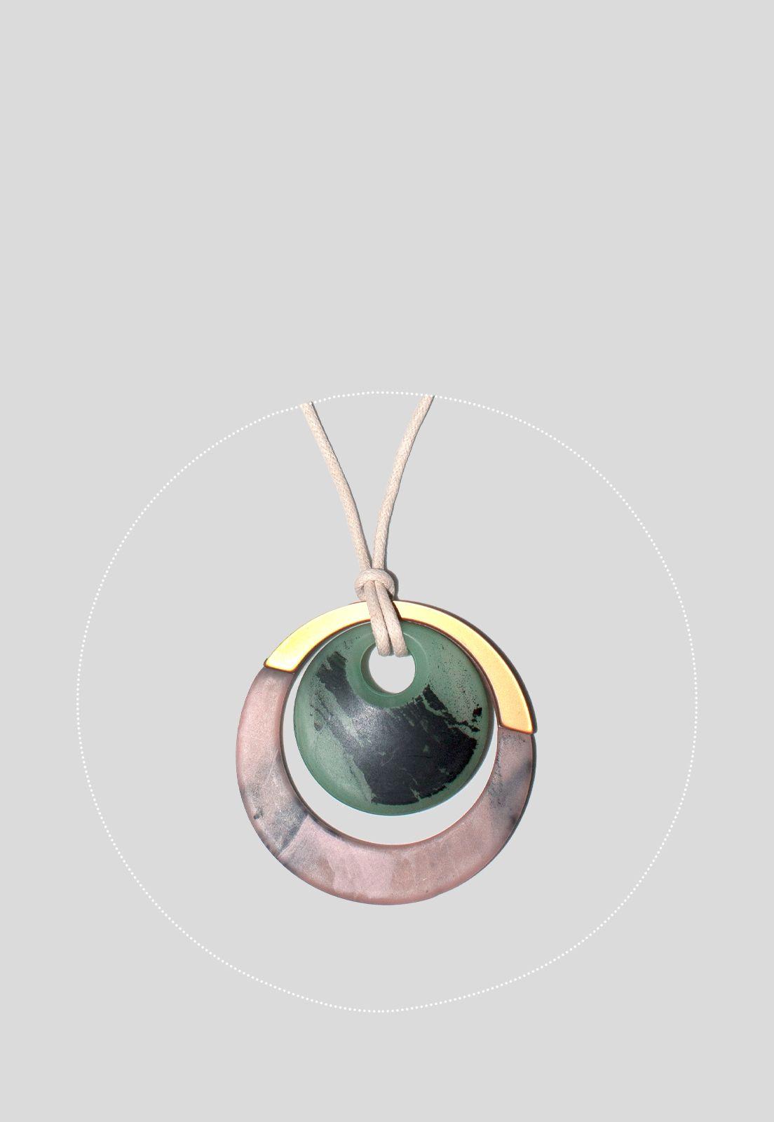 Collar Acrilico Metal Rosado-2