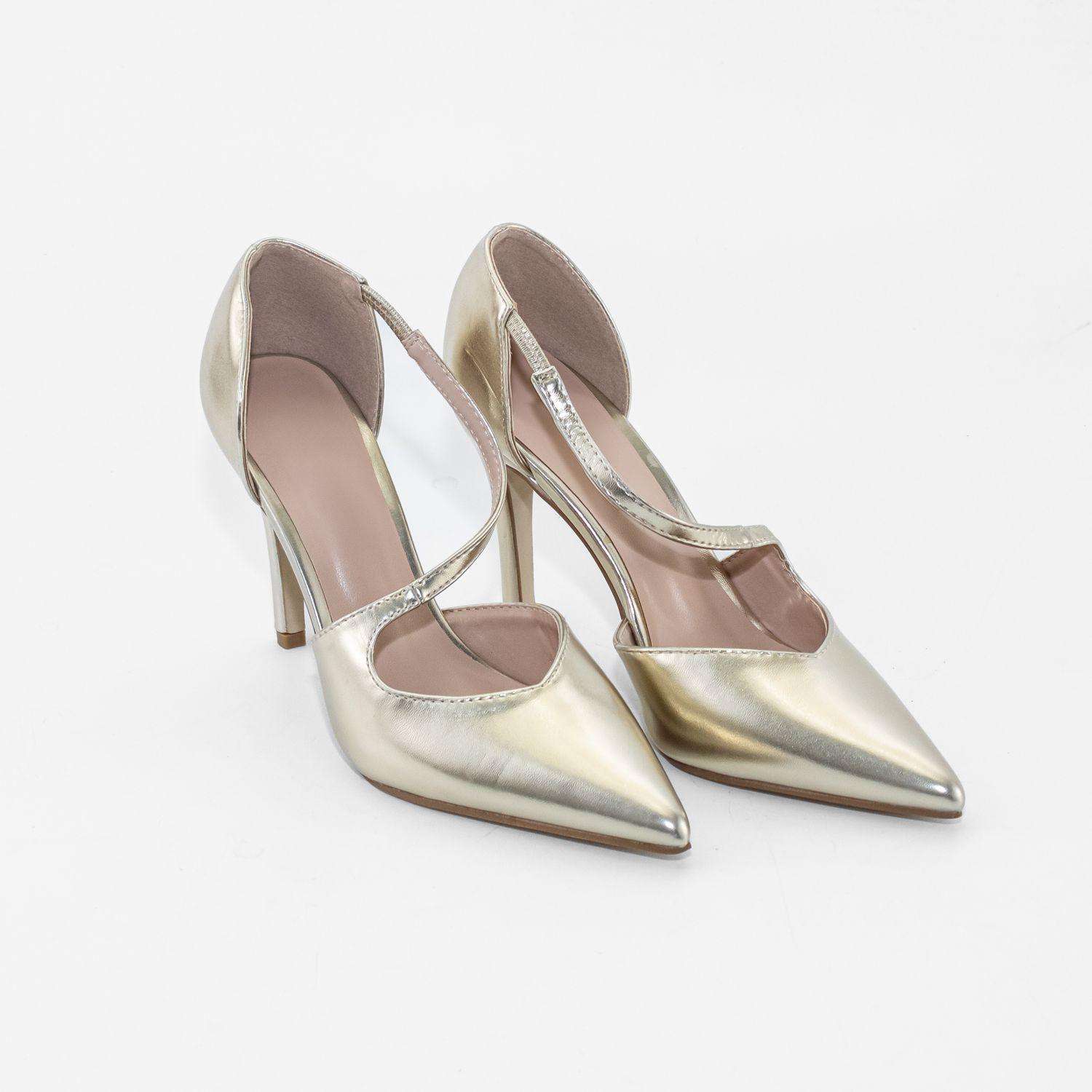 Stiletto Cerrado Correa Frontal Oro Mailea-3