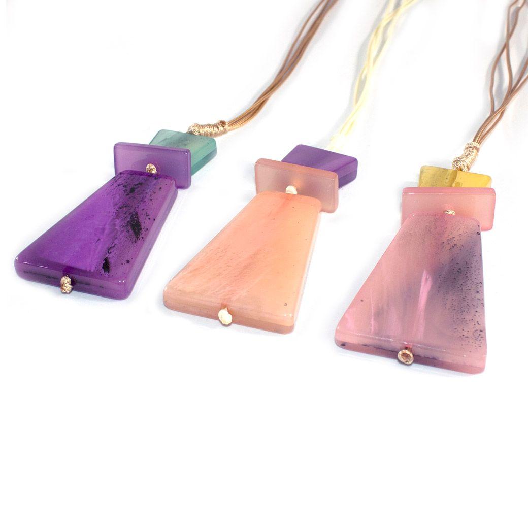 Collar Acrilico Trapecio Morado-3