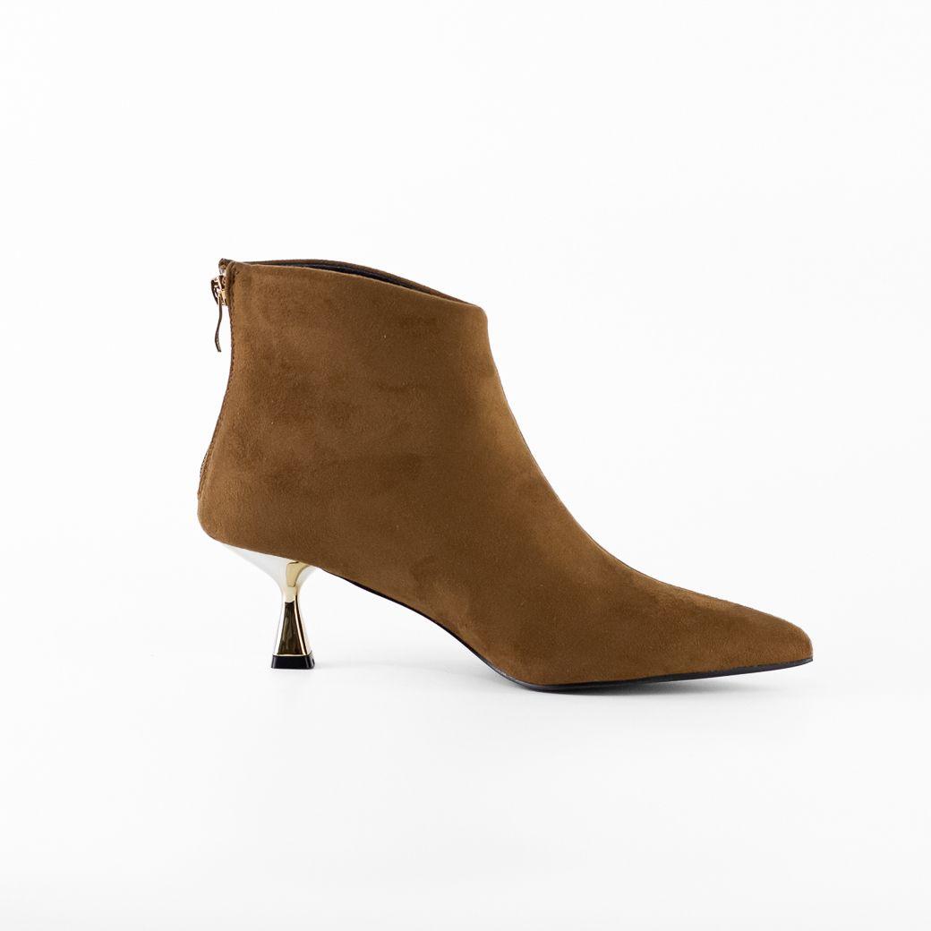 Botín con Taco Dorado Mujer Camel Mailea-0