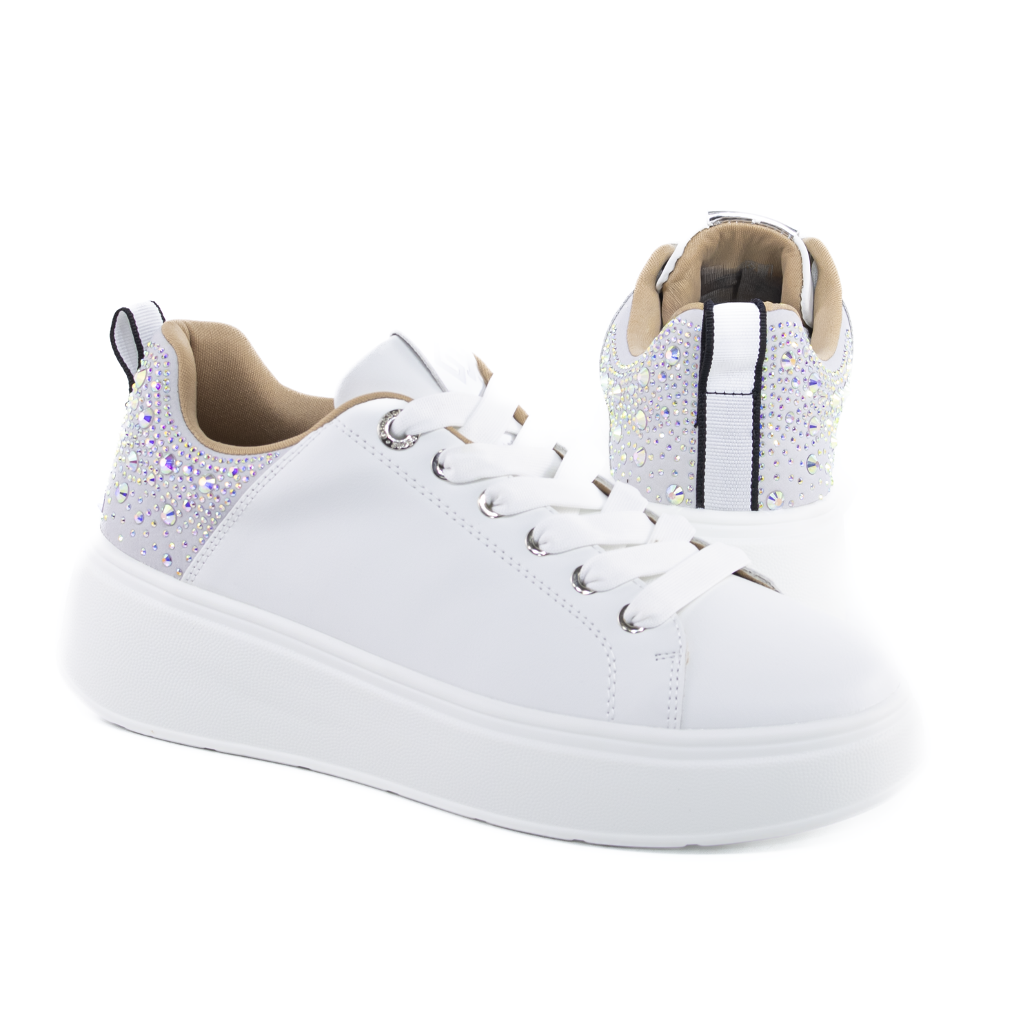 Zapatilla talon c/tachitas Plata-3