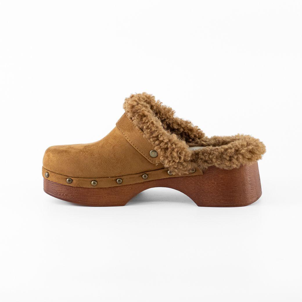 Zueco Chiporro con Hebilla 926 Mujer Camel Mailea-3