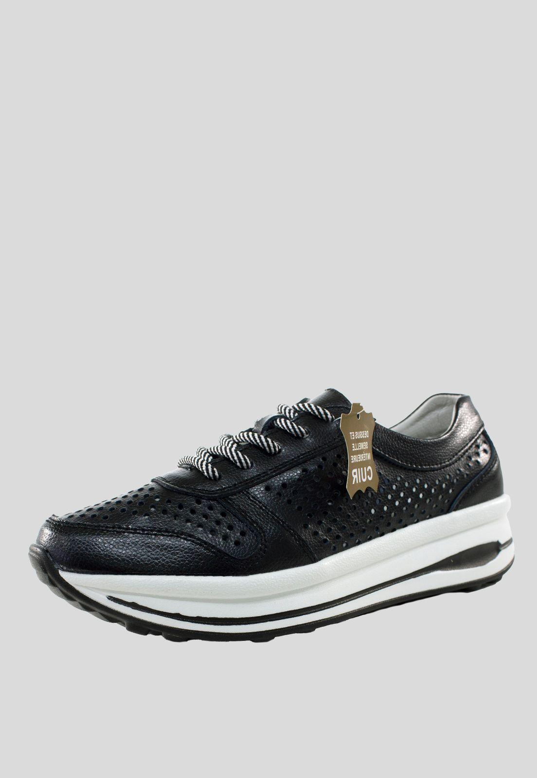 Zapatilla Cuero Perforado Chico Negro-0