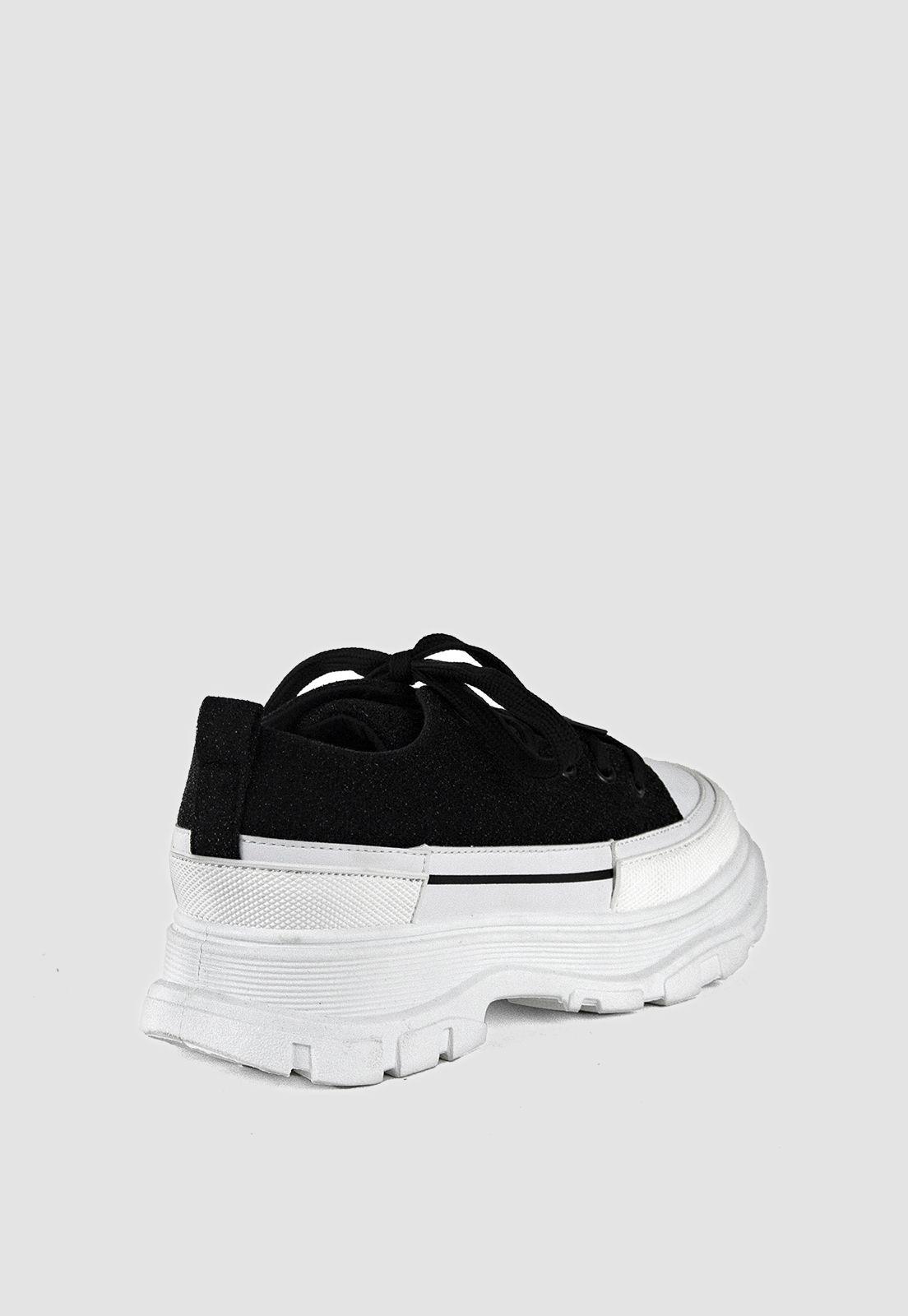 Zapatilla Con Plataforma Y Brillo Negro-2