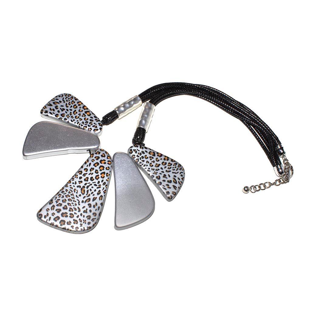 Collar corto placas leo Plata-2