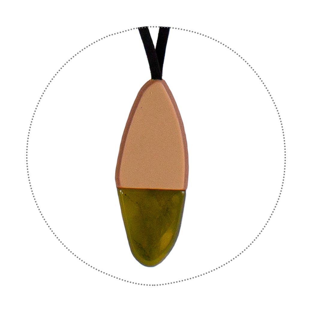 Collar Flecha Bicolor Amarrillo-2