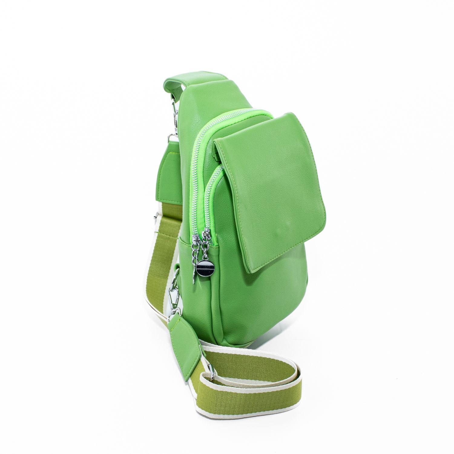 Mochila con Manilla y Tapa Lisa Verde Manzana-2