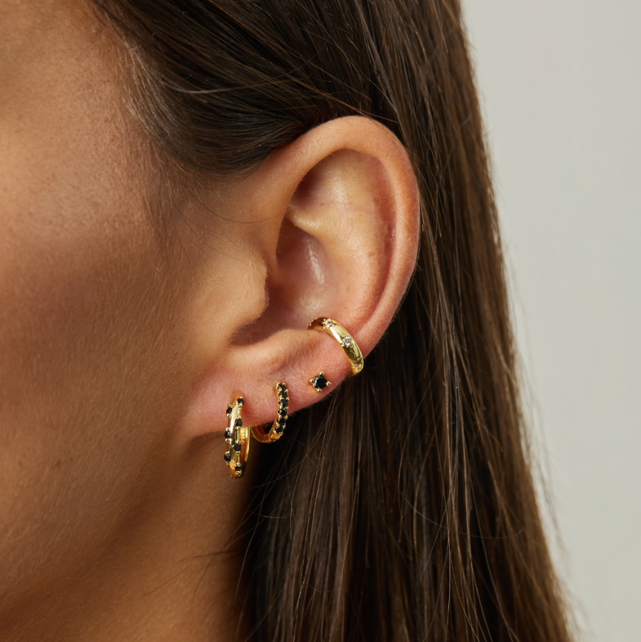 AROS FIONA BLACK BAÑADOS EN ORO-1