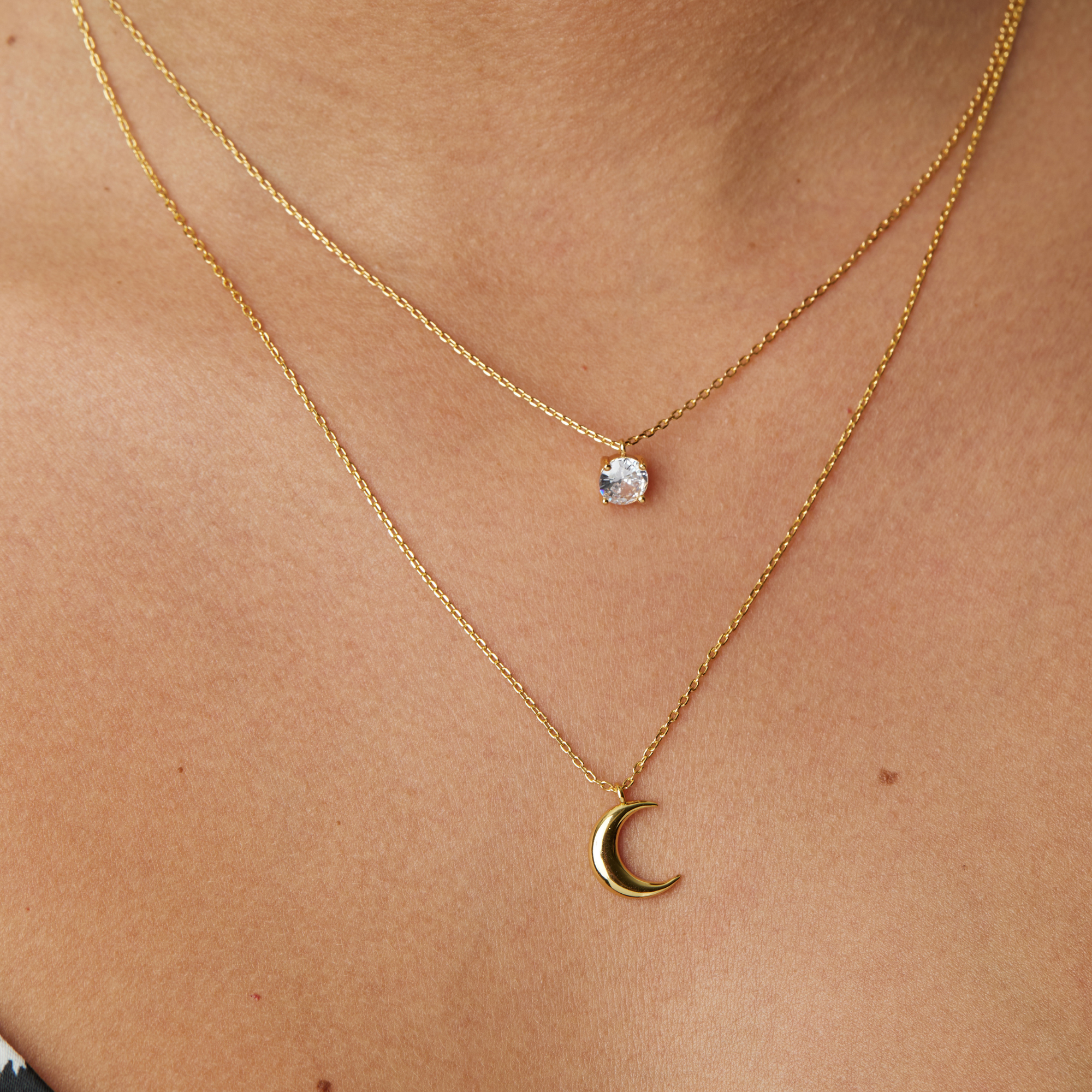 Collar Luna bañado en oro Hadara Joyas-1