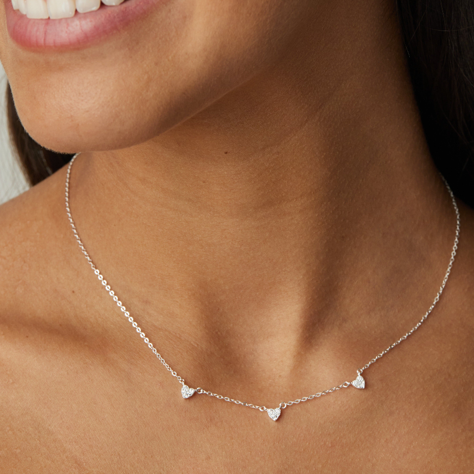 COLLAR CORAZONES PLATA-1