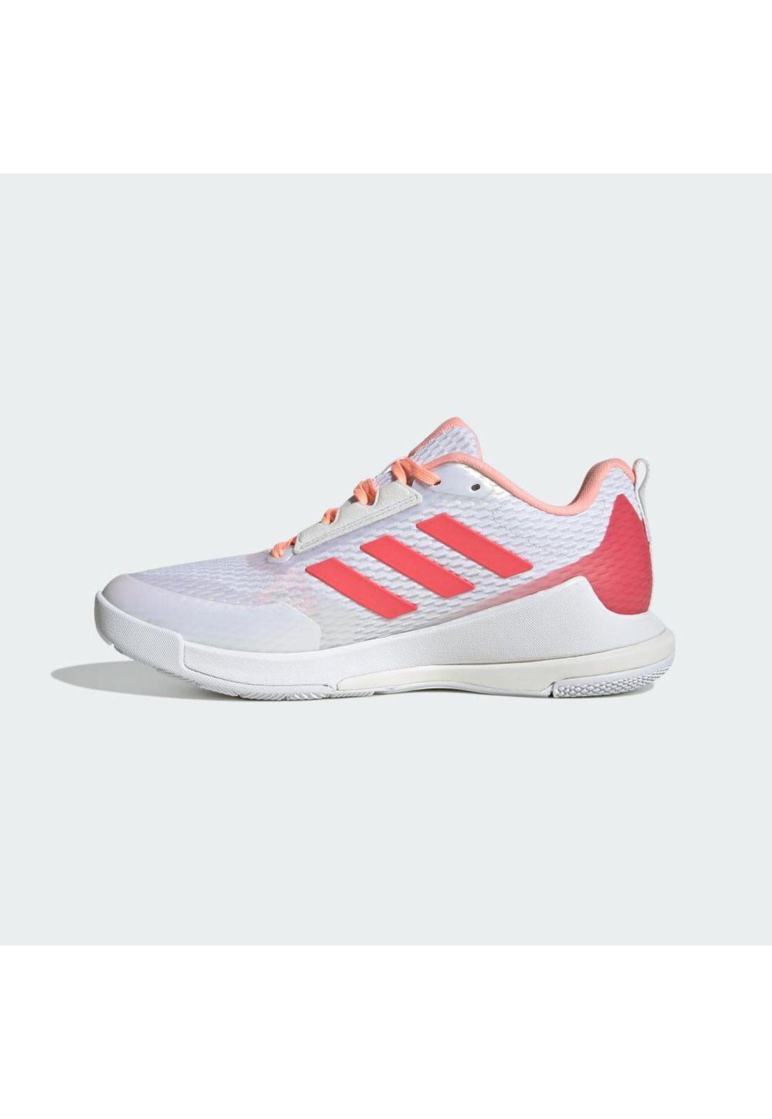 Zapatilla adidas Mujer para cancha techada Novaflight 2-1