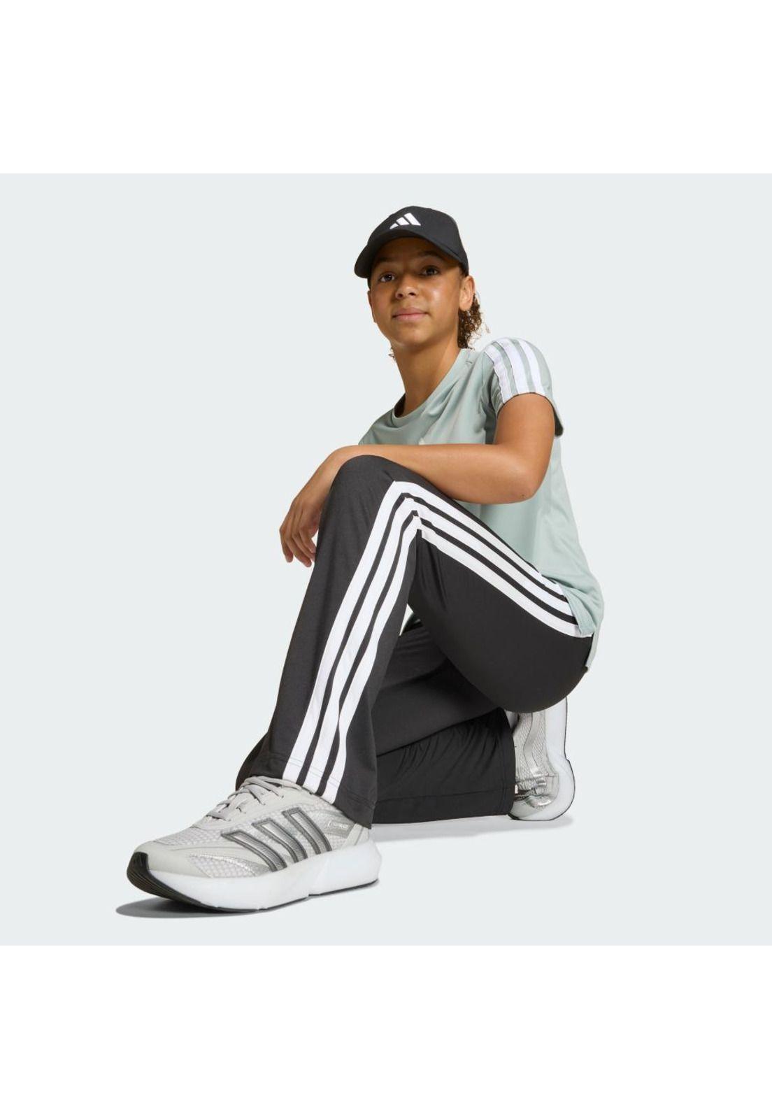 Pantalón adidas Calzas Train Essentials 3 Tiras Diseño (Color: Negro)-3