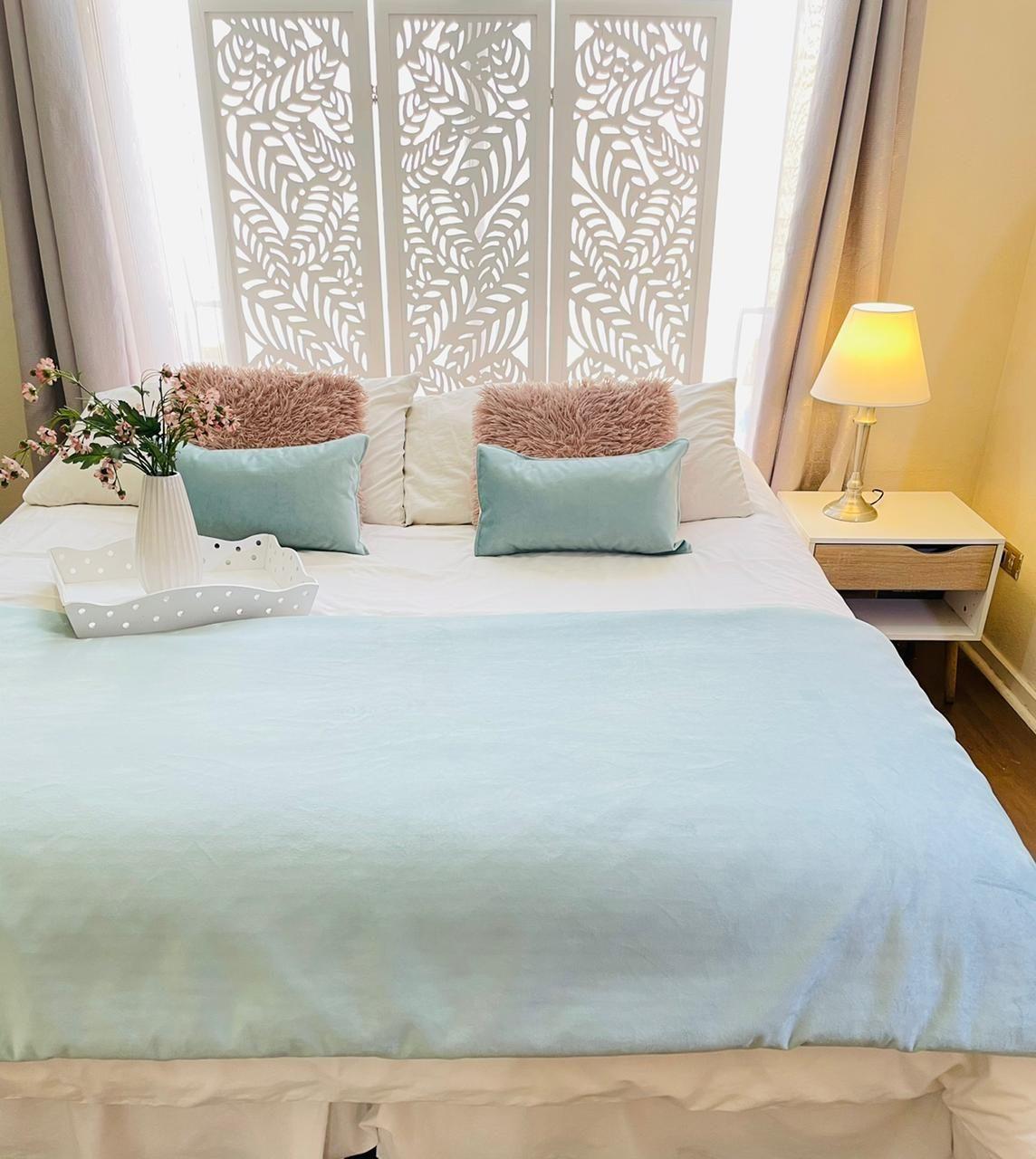 Set Felpa Española Verde Agua 80 x 140 cm + 1 cojín  50 x 30 cm Antonia Paz-1