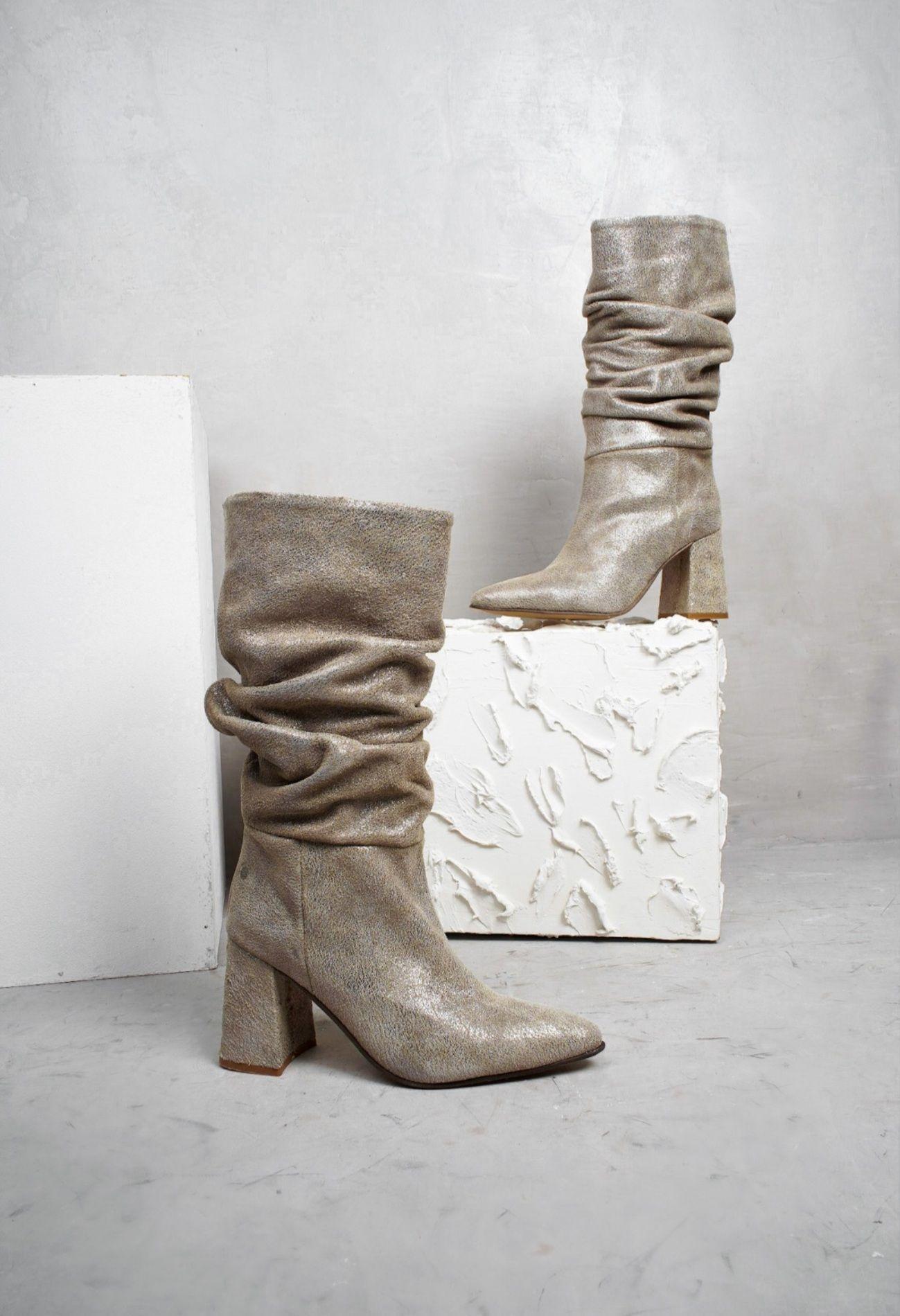 Bota Cuero Evita Plateada-2