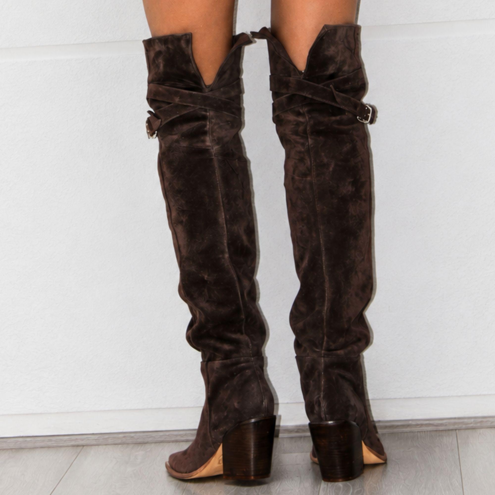 Bota Monroe Chocolate Gamuza.-4