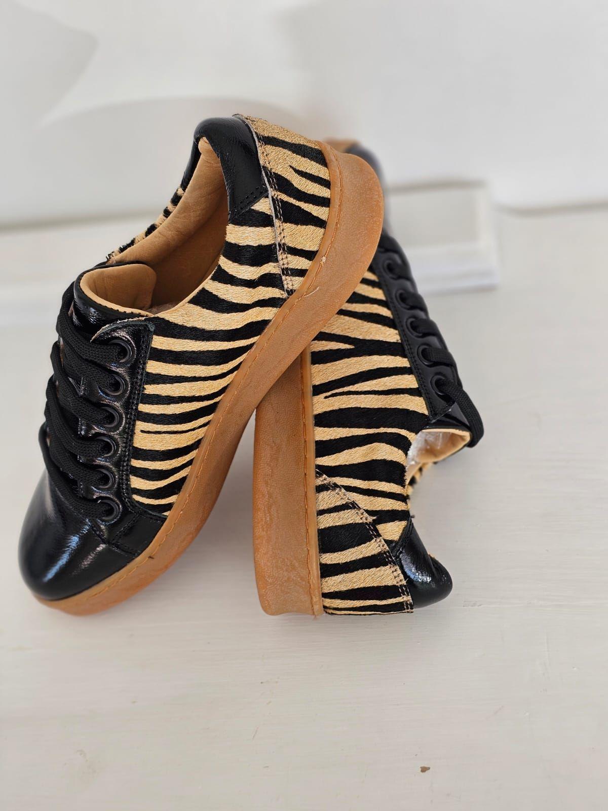 Zapatillas Lara Cebra Piel.-0