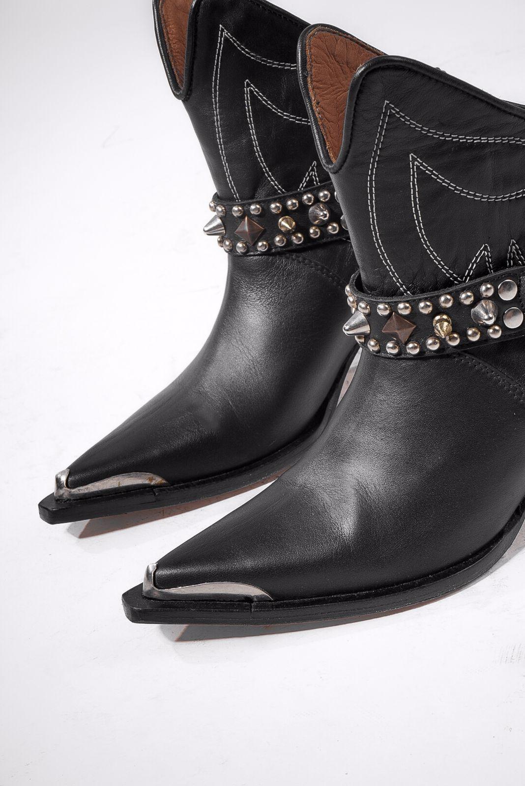 Bota Nordin Tachas Negra-2