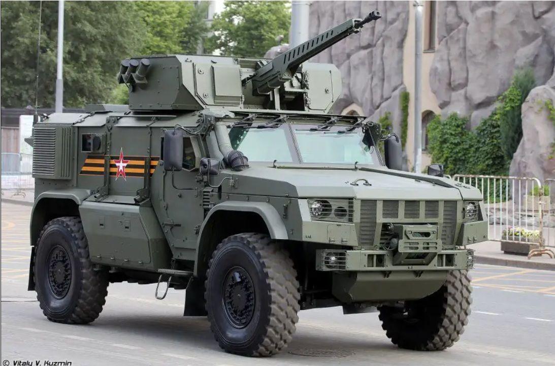 Tanque Blindado TYPHOONS VDV-6