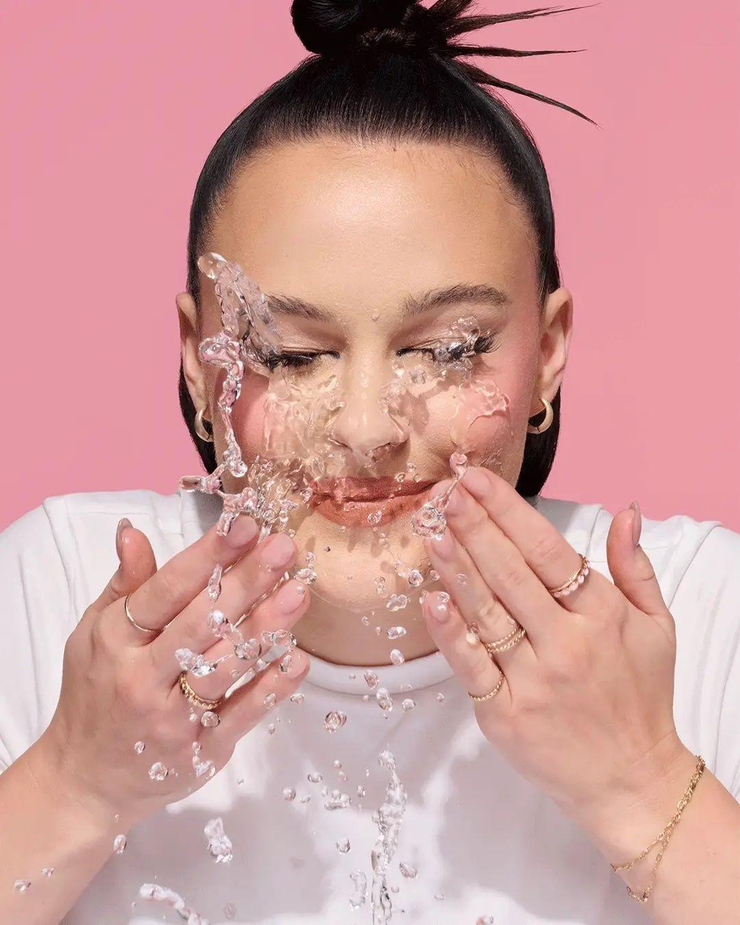 ONE/SIZE by Patrick Starrr Fijador Resistente al agua acabado mate 143ml-1