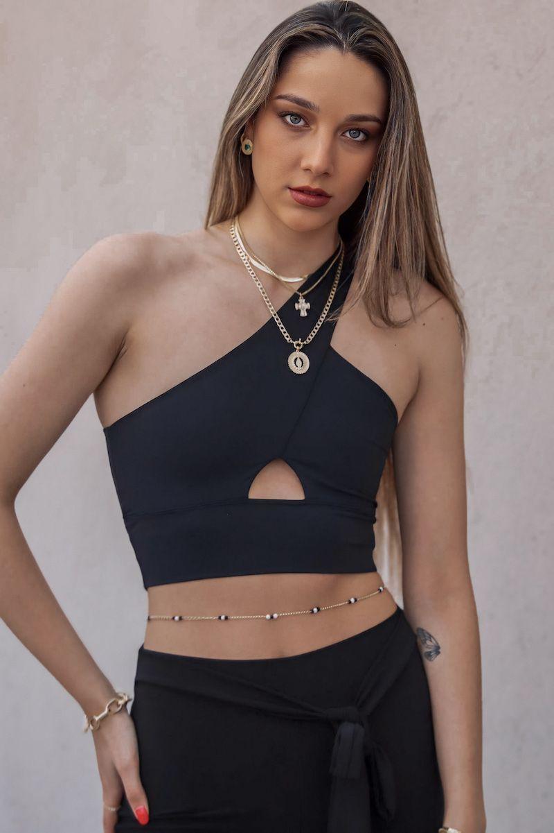 Top asimetrico negro-0