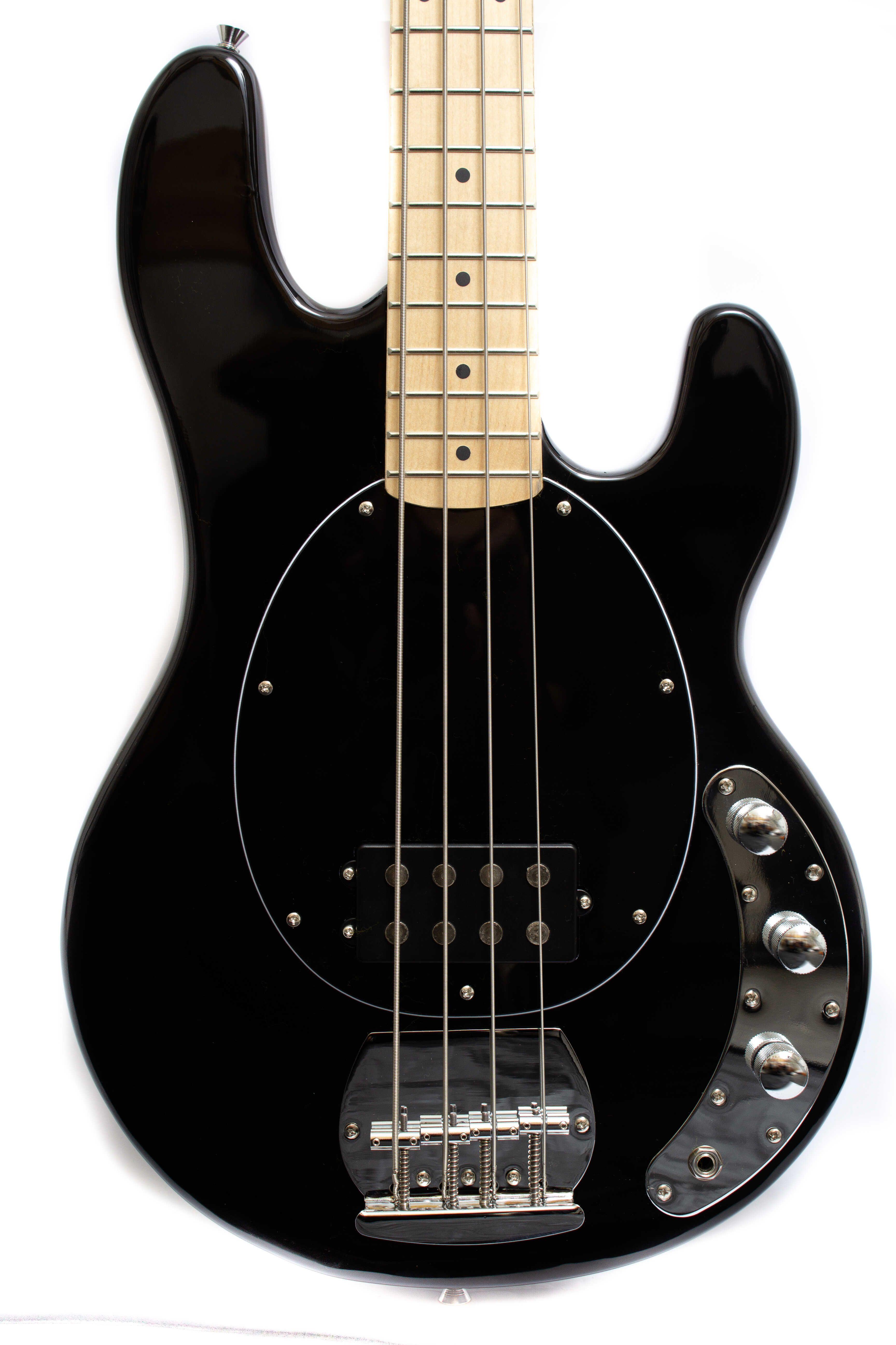Bajo Eléctrico XGTR Stingray Negro MB100-BK-2