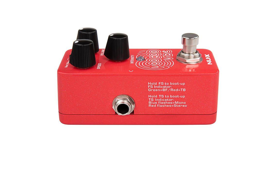 Pedal de Efectos NUX Vibe/Chorus Voodo NCH-3-3