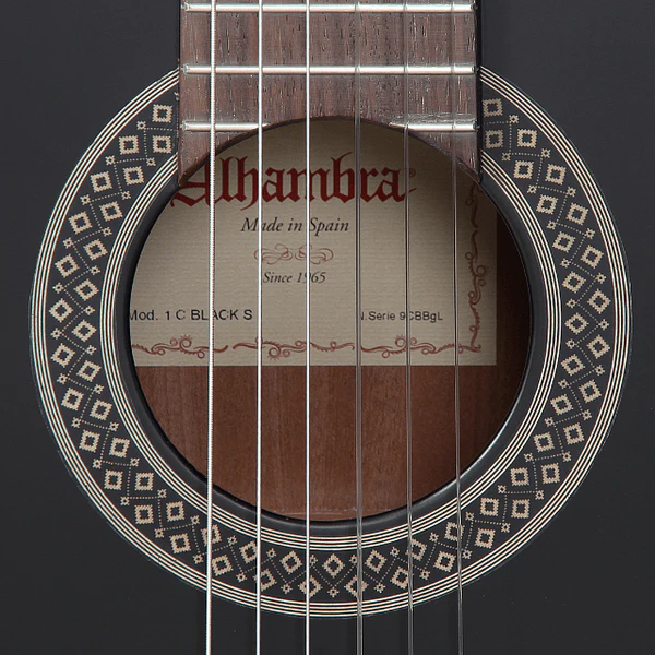 Guitarra Clásica 1C Black Satin + Funda 4/4 10 Mm Alhambra-4