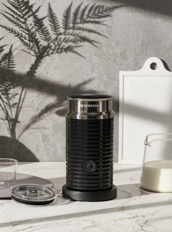 Espumador de Leche Nespresso Aeroccino 3-4