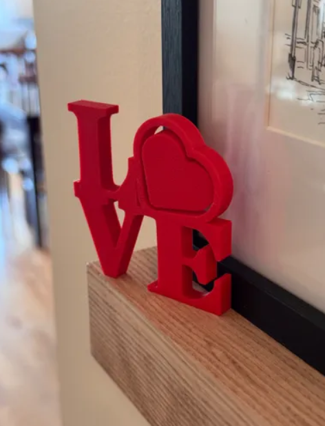 Figura decorativa - Letrero de Amor con corazón -2