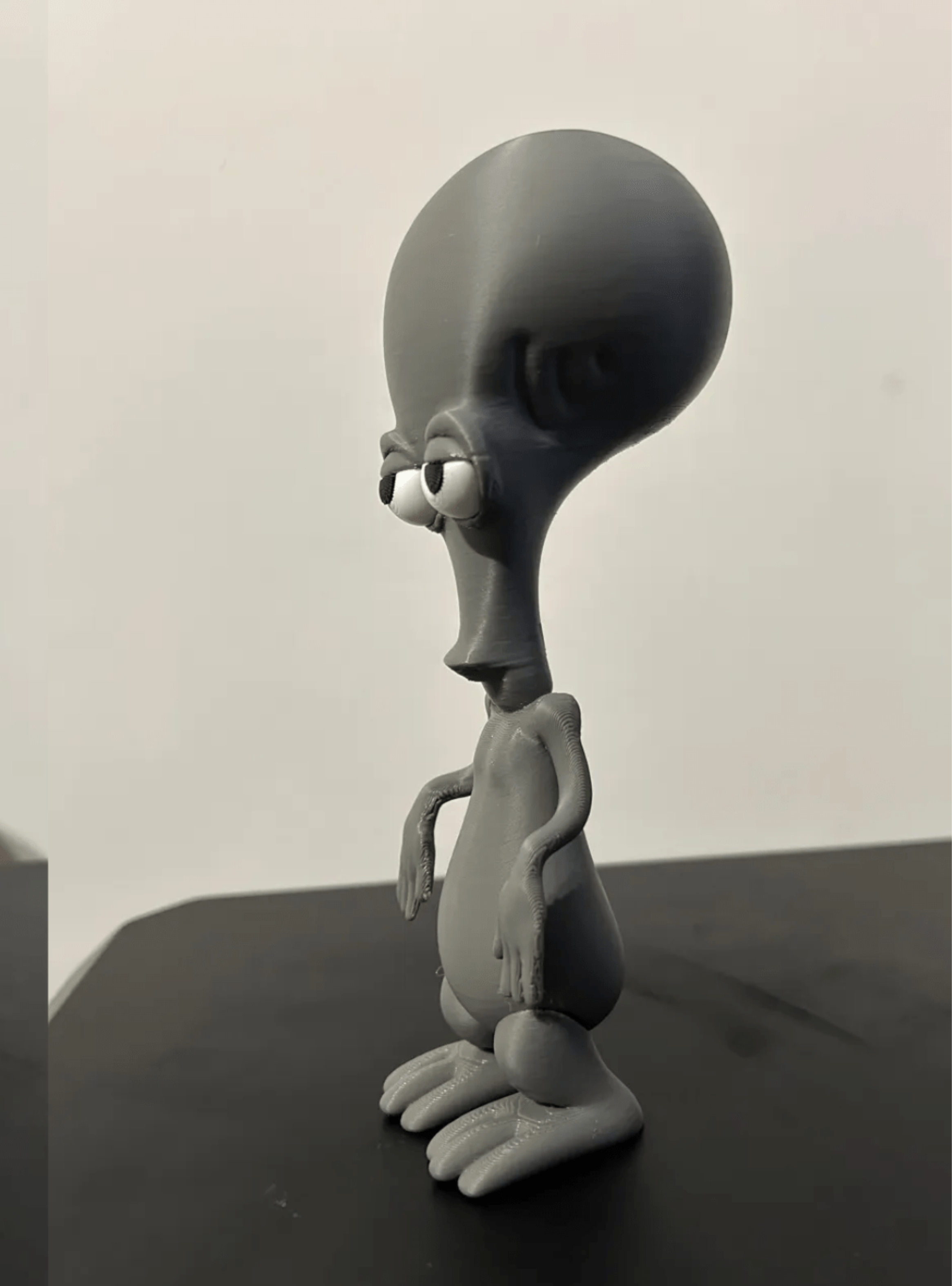 Roger El Alien - Figura-1