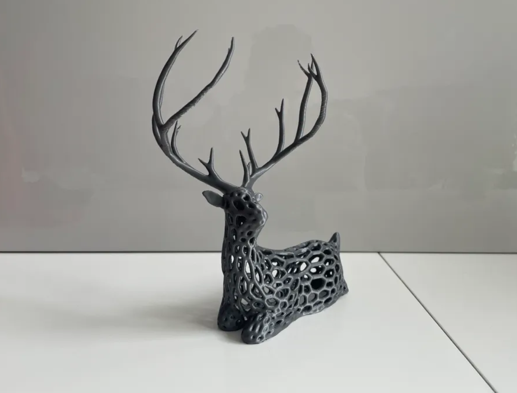 Decoración Ciervo Voronoi-2