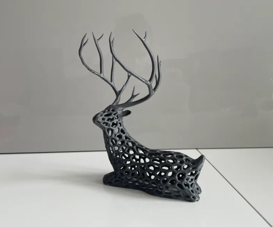 Decoración Ciervo Voronoi-3